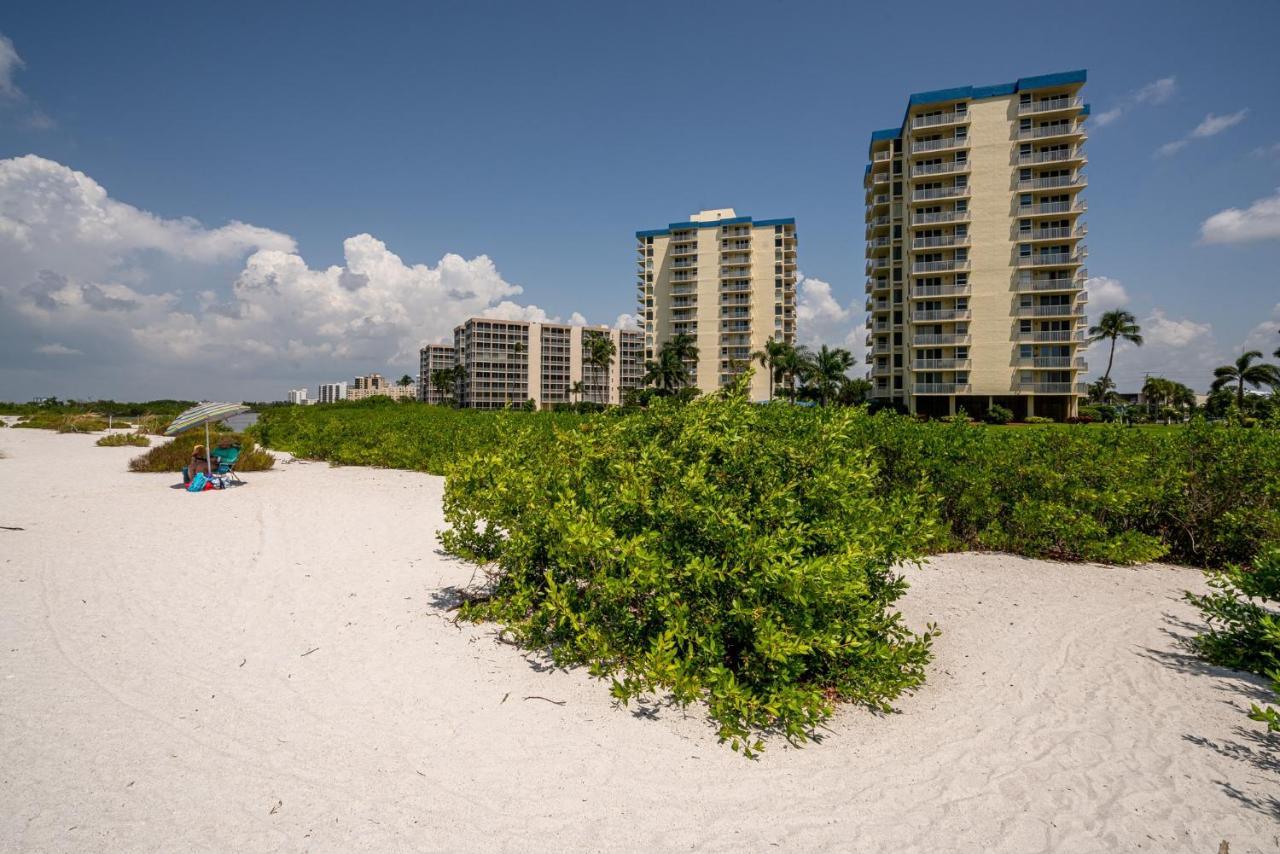 Updated Gulf Front Condo On The South End Of Fort Myers Beach! Condo Buitenkant foto